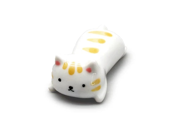 š±š„¢ Tabby Cat Ceramic Chopstick Rest ā Cute Mikeneko Tableware
