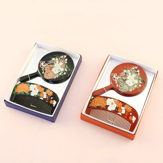Enchanted Elegance: Japanese Hand Mirror and Comb Set πΈβ¨ποΈ Black