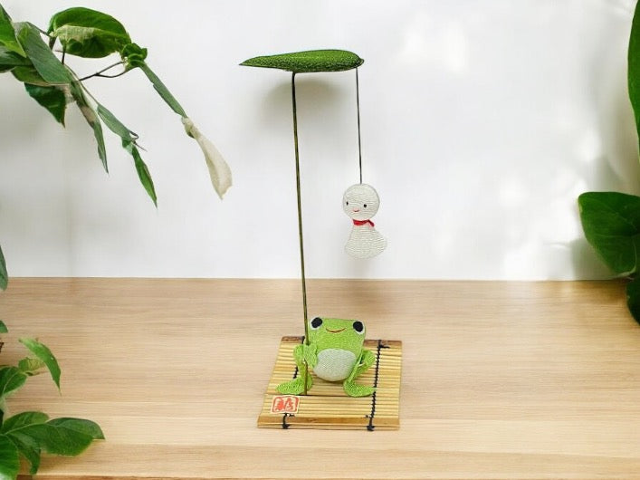 🌿Chirimen series 🐸Frog with teru teru bōzu🍃