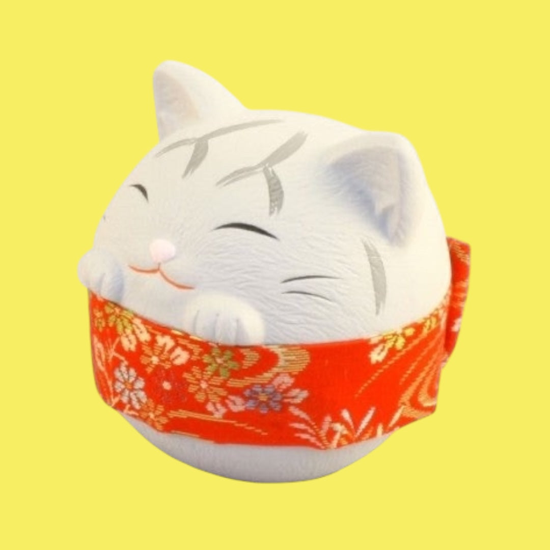 β¨π± "Dressed-Up Tabby Cat in Kimono": A Fusion of Japanese Tradition and Chic Modern Style ππΈ