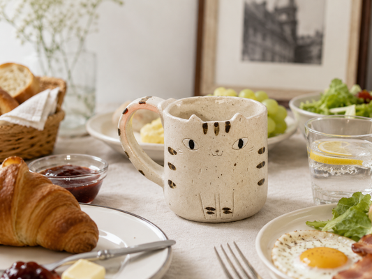 🤍🐱 Handcrafted Ceramic White Cat Ceramic Mug – A Touch of Kawaii from Japan 🇯🇵