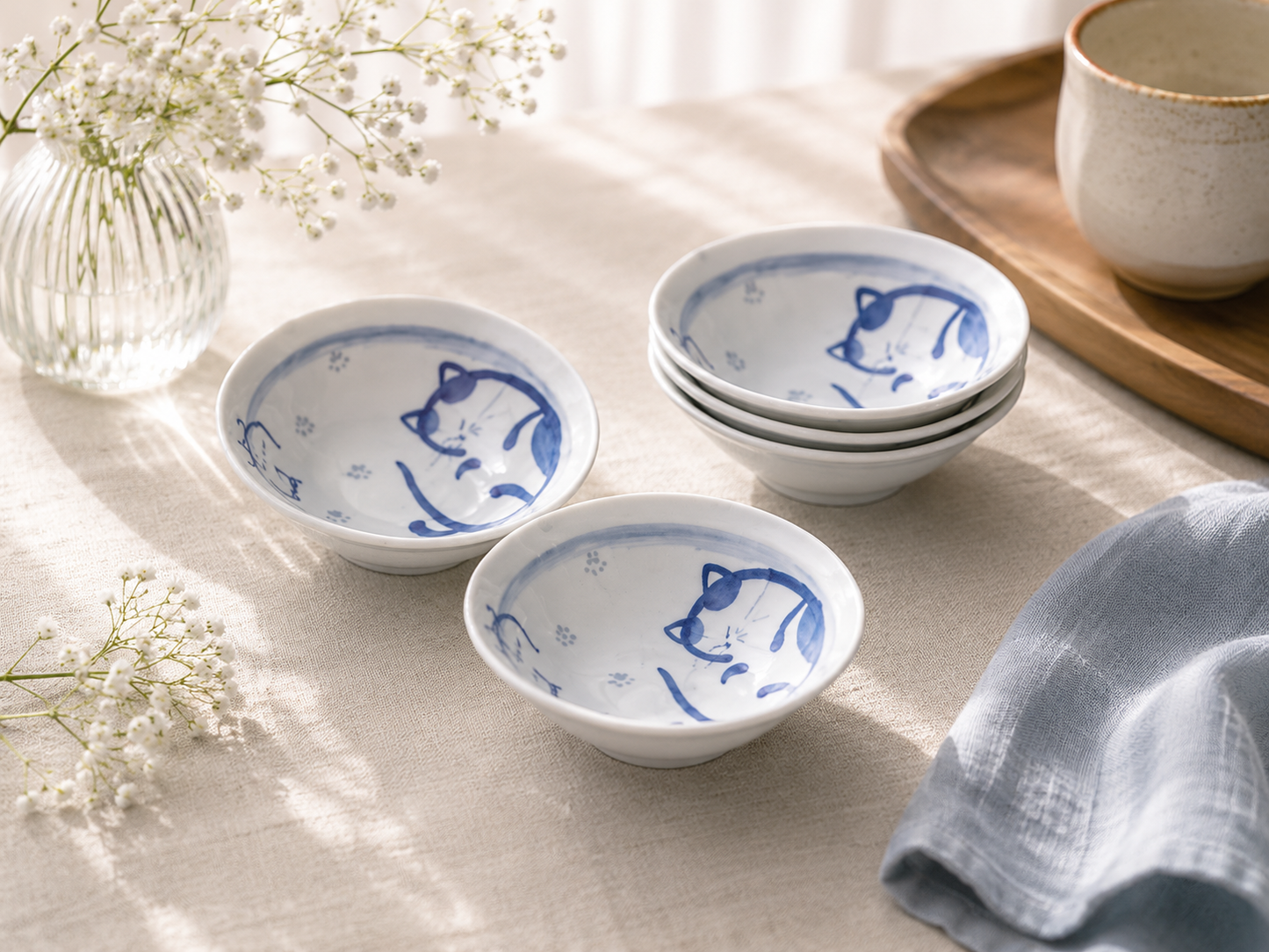 🐱💤 Sleepy Cat Bowl – Japanese Ceramic Dish