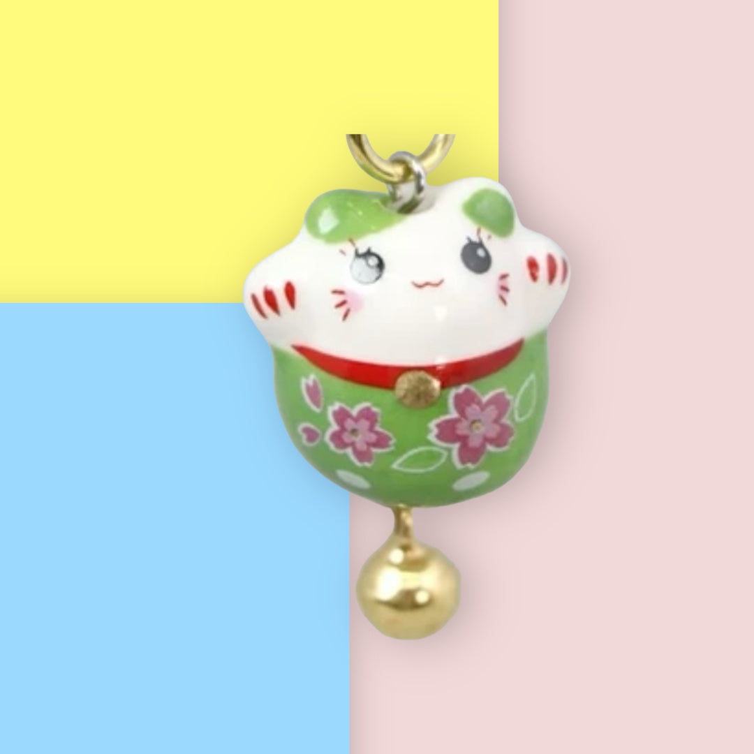 Colorful Manekineko Keychains: Bring Luck and Prosperity Everywhere You Go! Mameneko (Eyes open)