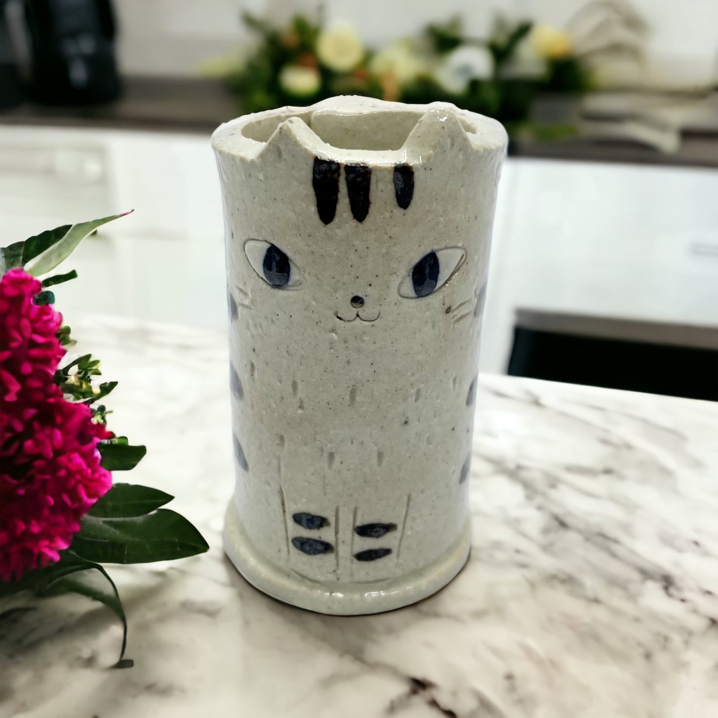 Handcrafted Cat Vase White Large