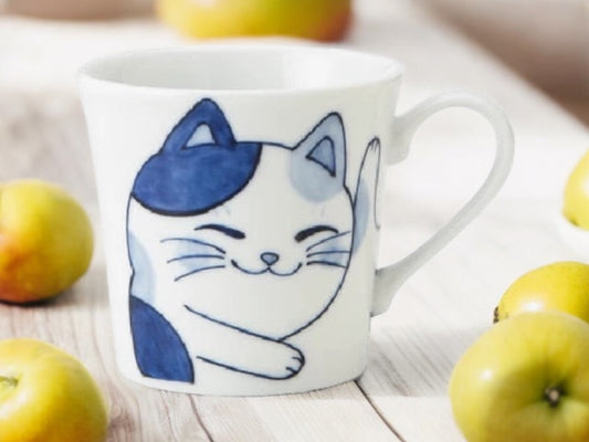 🐱💙 Whisker Wonderland: Blue & White Napping Cat-Themed Mug ☕️✨ Mike