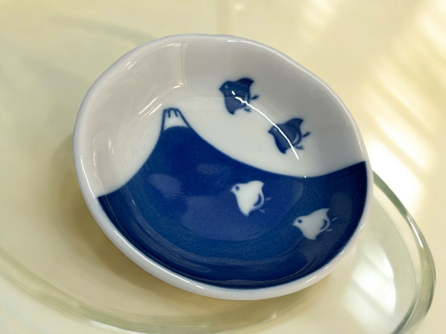 🗻🐦 Charming Mount Fuji and Plovers Plate 🍽️✨