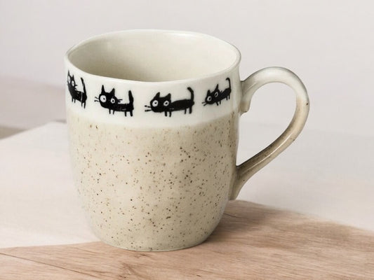 😺 Paws & Relax: Playful Black Cat Artisan Mug 😺Beige