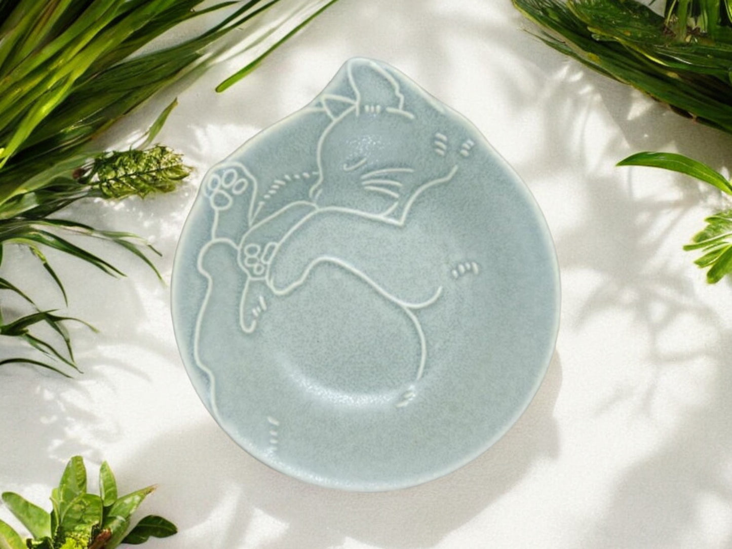 🐱🍽️ Brighten Your Meals with Adorable Sleeping Cats Mino Ware Plates! 🌟Miau