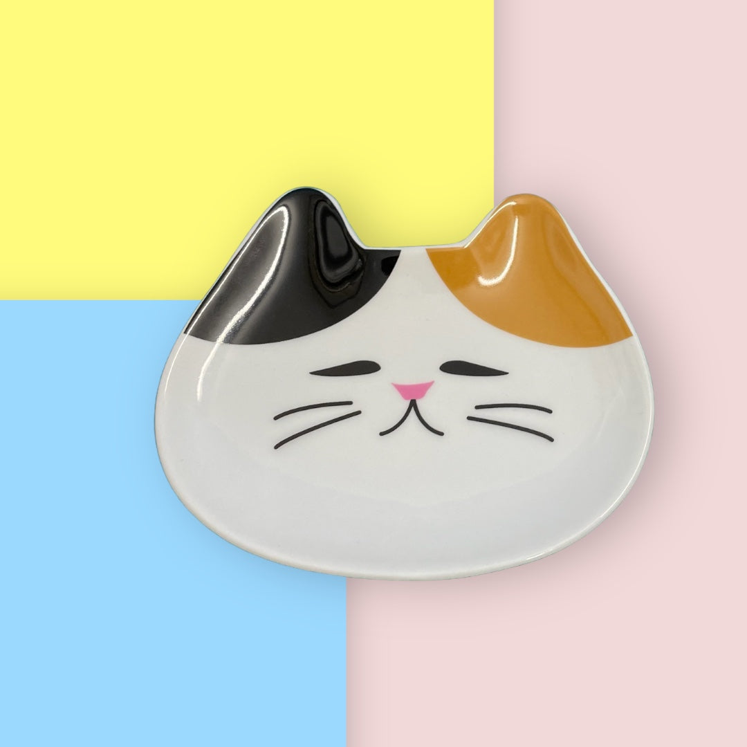 Charming Cat Face Small Plate: A Purr-fect Addition to Your Home 🐱✨  11.5cm (Mattari)