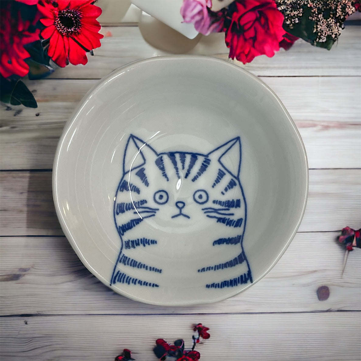 Shallow Bowl🐱💫 Purr-fect Harmony: Cat Motif🐱💫 Shichita Dora