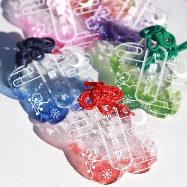 🌸 Sakura Acrylic – Sparkly Charm with Cord for Your Dreams ✨🔑