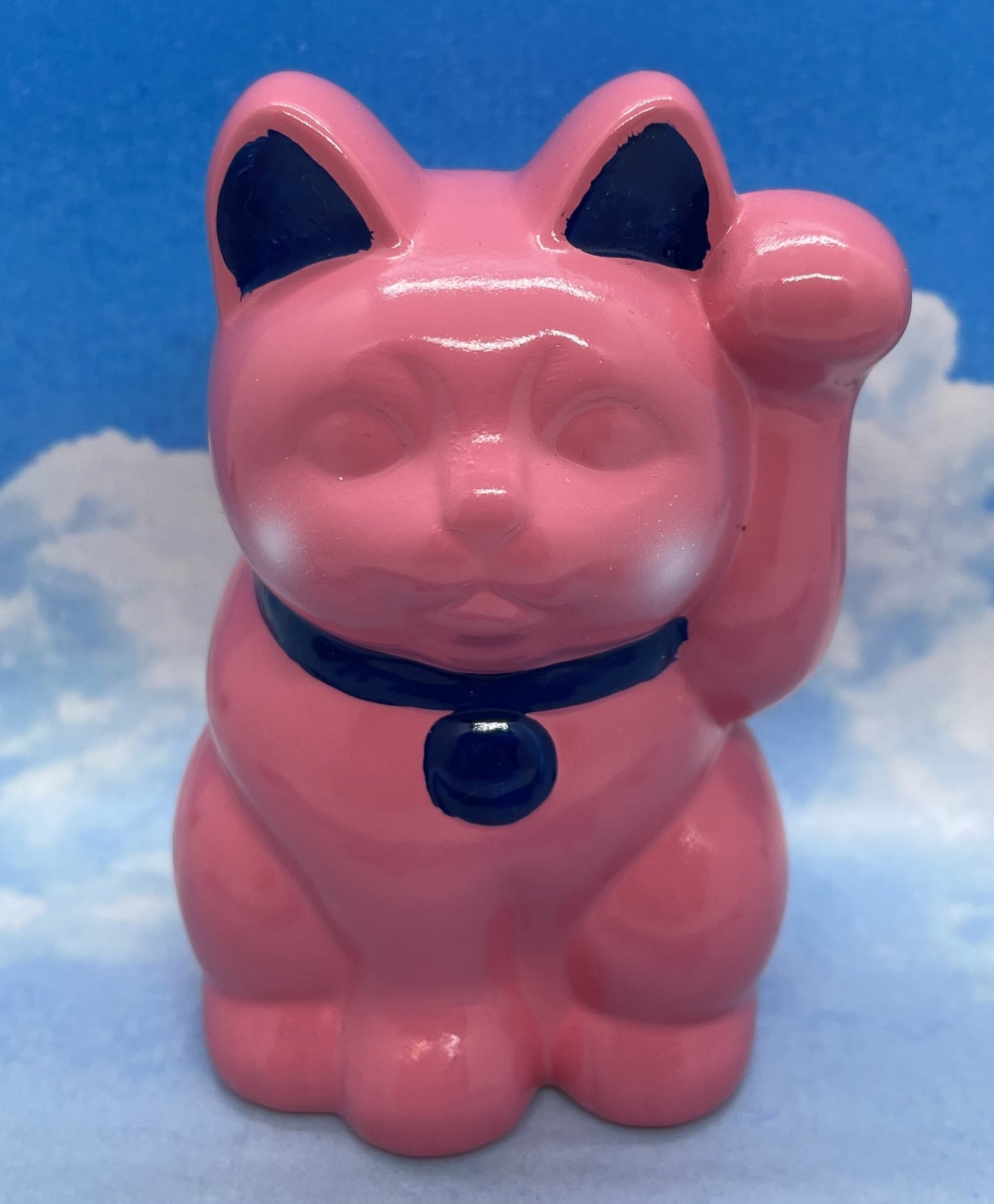 Handcrafted Tokoname-Yaki Beckoning Cat (Money box)