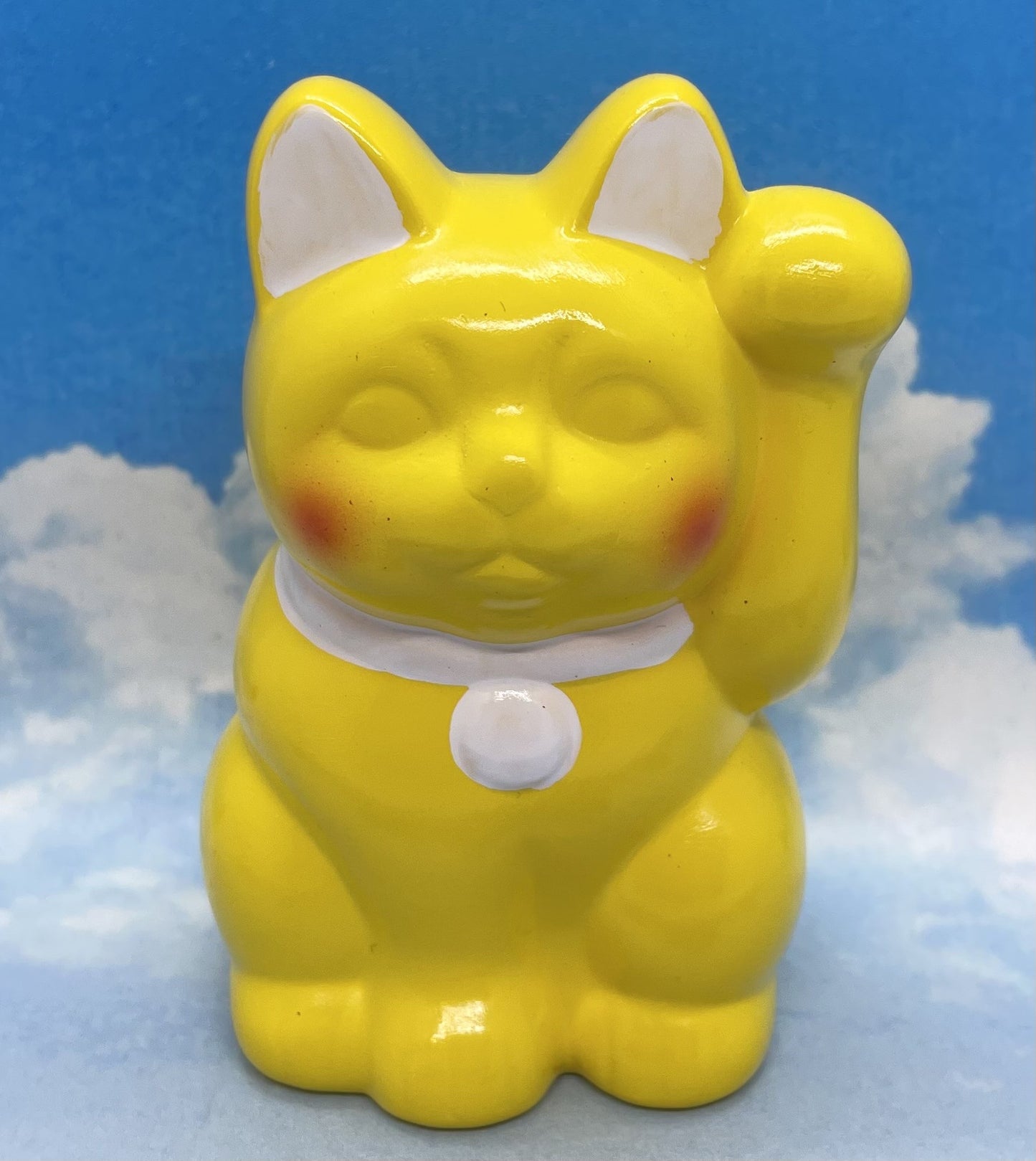 Handcrafted Tokoname-Yaki Beckoning Cat (Money box)